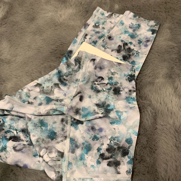 Lululemon align hr pant 25” - Picture 6 of 8